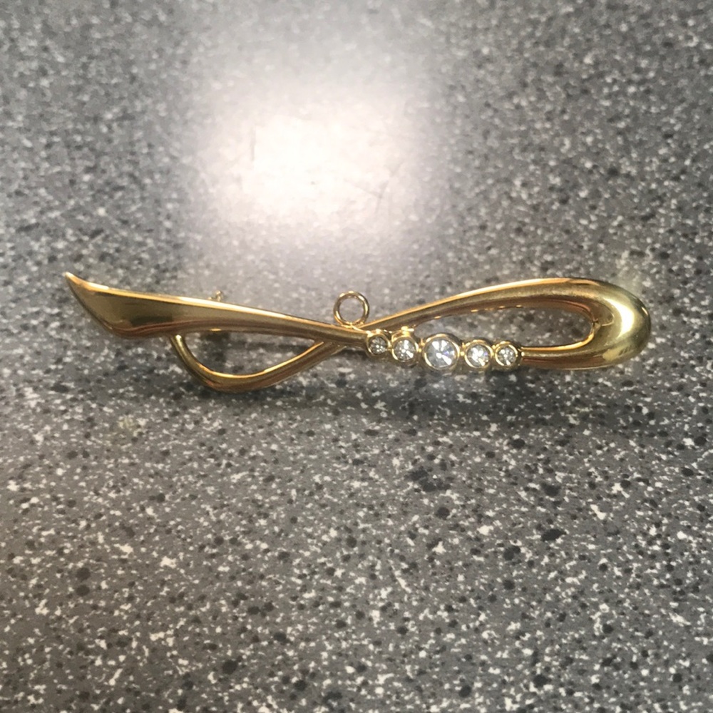 Brooch
